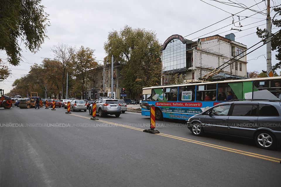 Центр Кишинева вновь погряз в пробках