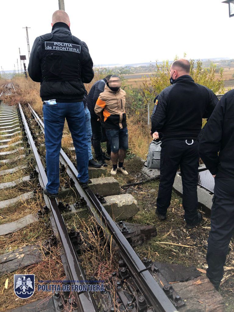 Граждан Молдовы и подданного Ирака задержали за организацию нелегальной миграции