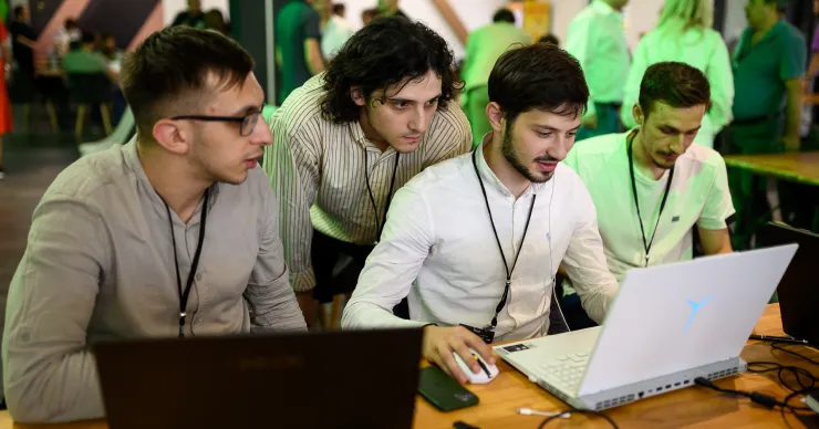 Deeptech GigaHack: Приходи и выиграй призы на сумму 200 000 леев!