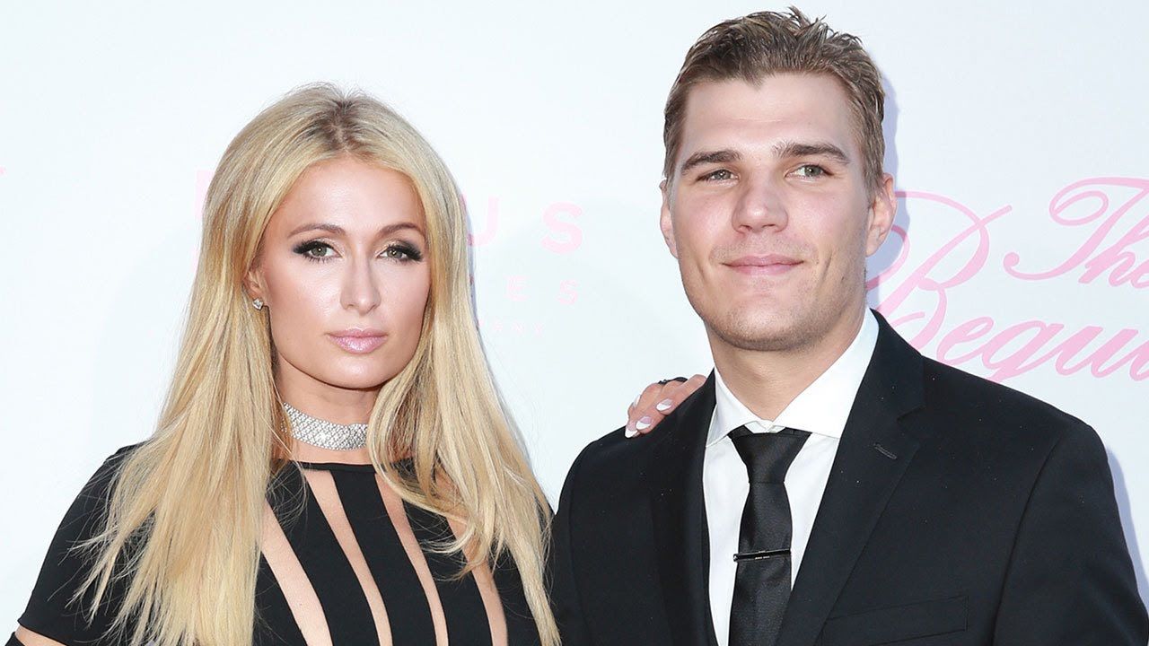 Paris Hilton s-a logodit cu actorul Chris Zylka