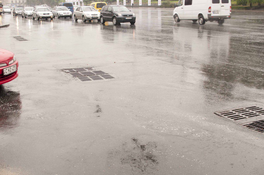 Bulevardul Ștefan cel Mare și Sfânt: Ce a scos la iveală ploaia