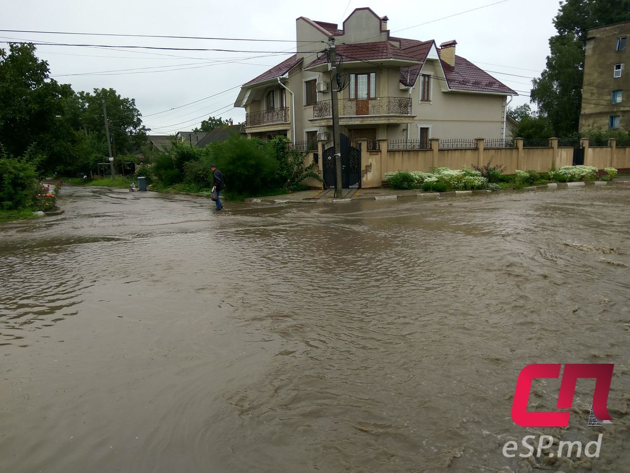 Бельцкую улицу десятилетиями размывают потоки после ливней