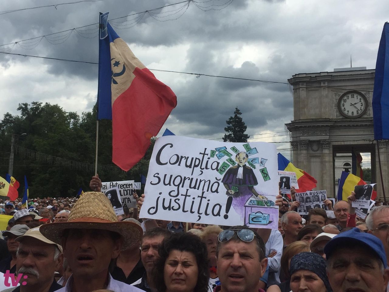 В центре Кишинева прошел массовый протест