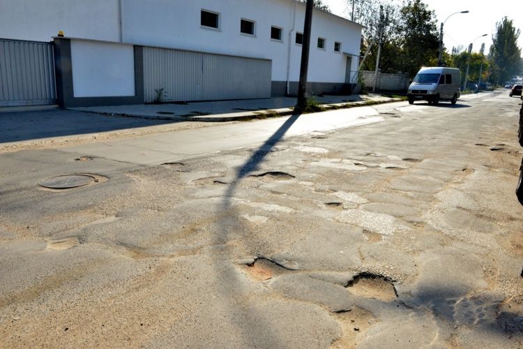 Дорога на улице Пэдурий будет отремонтирована