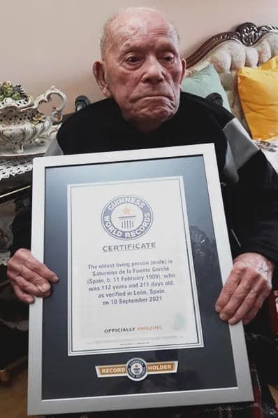 Старейший мужчина в мире скончался в возрасте 112 лет