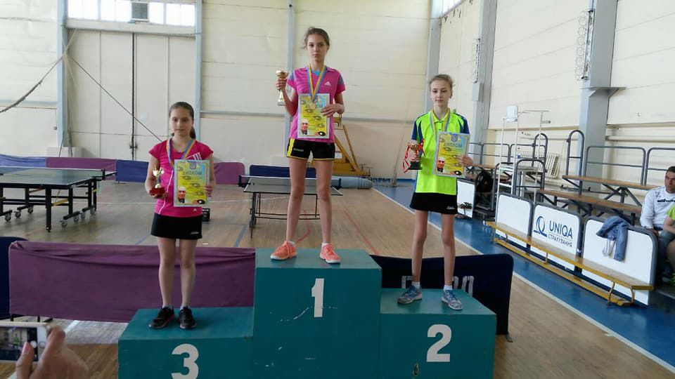 Молдавские спортсмены завоевали 10 медалей на турнире по настольному теннису