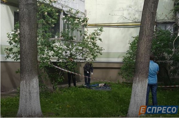 В Киеве журналист выбросился из окна