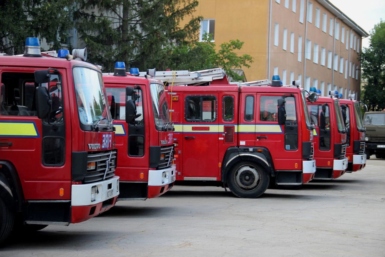 Шотландия подарила молдавским пожарным 6 спецавтомобилей