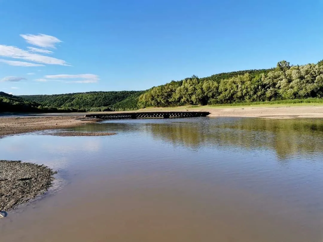 Мост времен Второй мировой войны появился из воды из-за обмеления Днестра