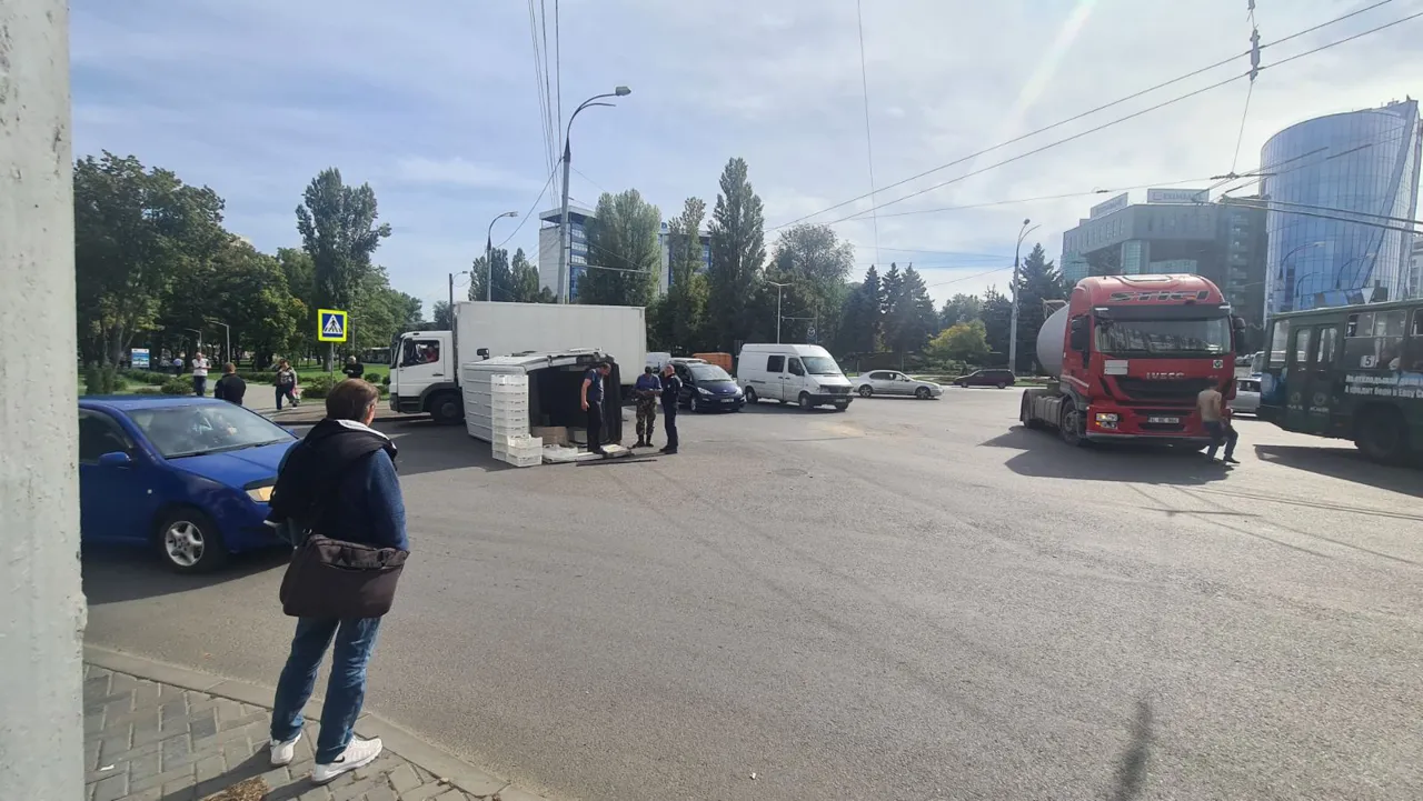 ДТП на Буюканах: перевернулся микроавтобус
