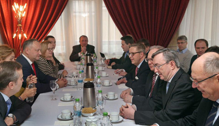 Dodon, invitatul lui Tapiola la Bruxelles