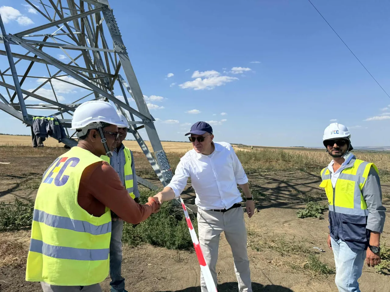 Fundațiile pentru pilonii LEA Vulcănești–Chișinău, finalizate în proporție de 96 la sută
