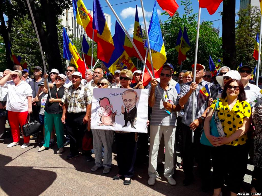 Protest împotriva schimbării sistemului electoral. Rezoluția adoptată la Chișinău
