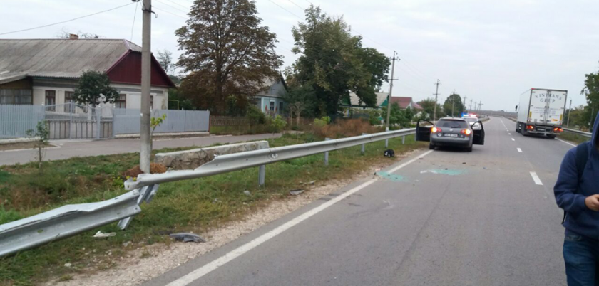 Cimişlia: Un șofer ar fi adormit la volan și a ajuns în parapet