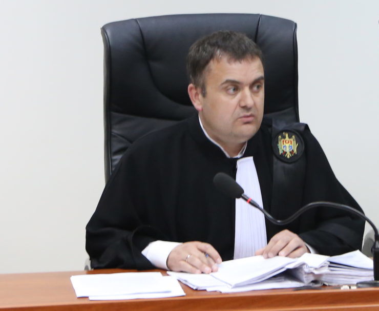 Судебная система сделала миллионерами судей, аннулировавших выборы