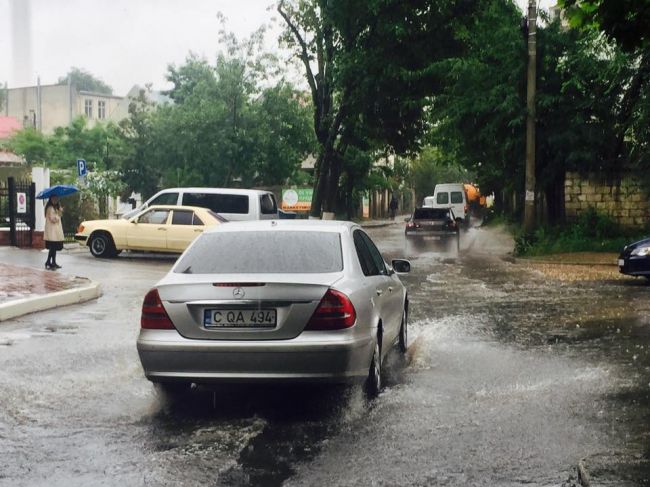Ливень в Кишиневе в очередной раз превратился в потоп