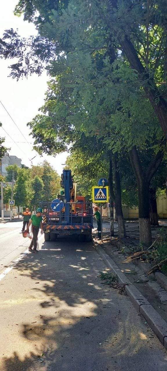 В столице продолжается ликвидация последствий дождя