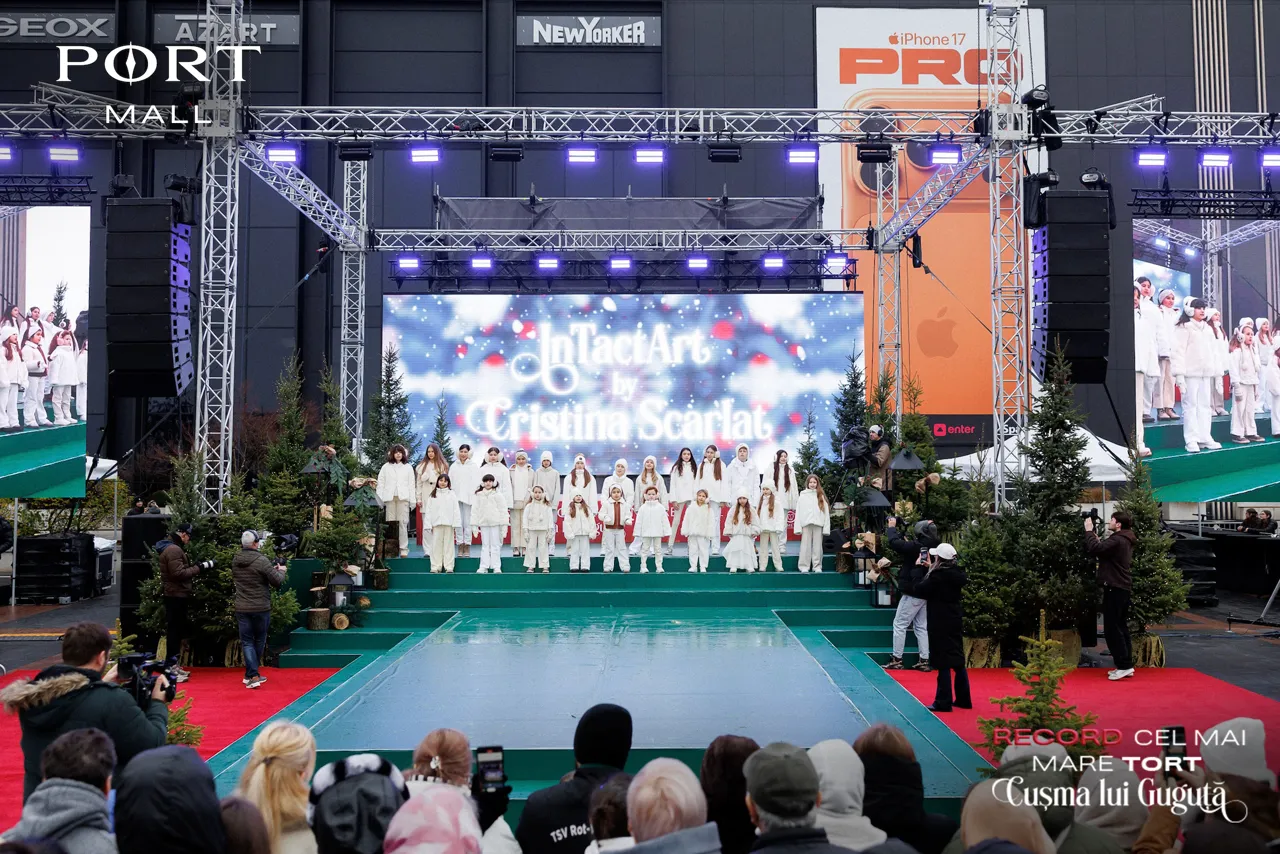 Port Mall: Национальный рекорд - самый большой торт «Шапка Гугуцэ»