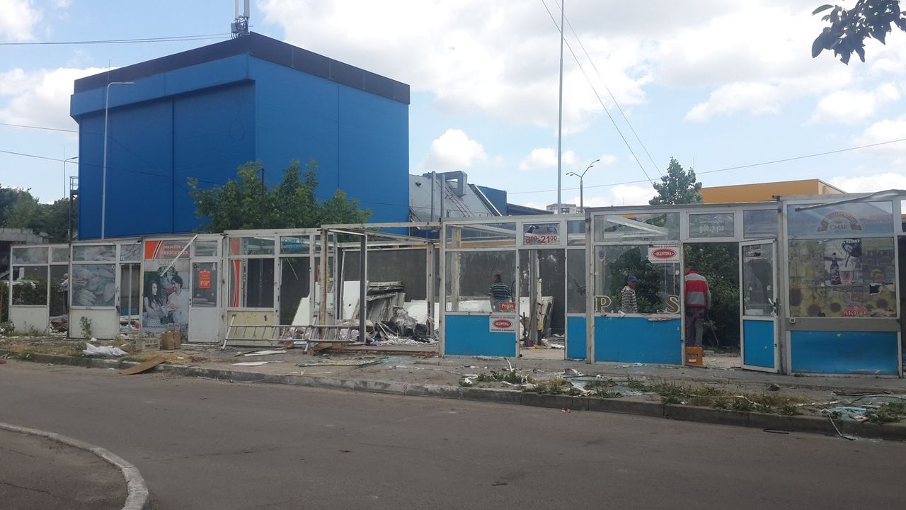 На Рышкановке демонтировали ряд незаконно установленных киосков