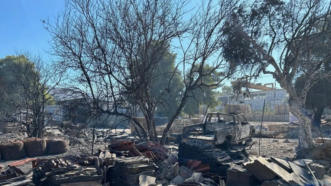 Incendiile din împrejurimile Atenei au fost stinse