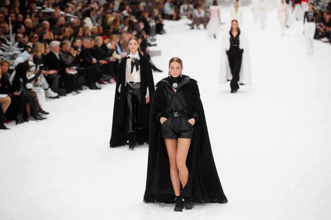 Chanel показала последнюю коллекцию Карла Лагерфельда