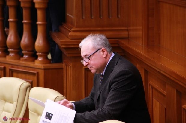 Депутат, жаловавшийся на низкую зарплату, обзавелся новой квартирой за десятки тысяч евро