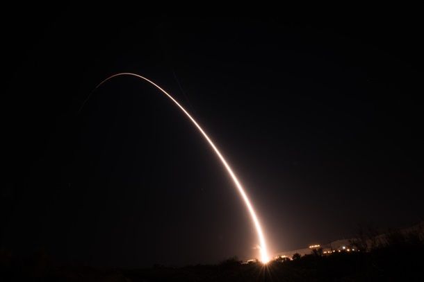 В США  испытали межконтинентальную ракету Minuteman III