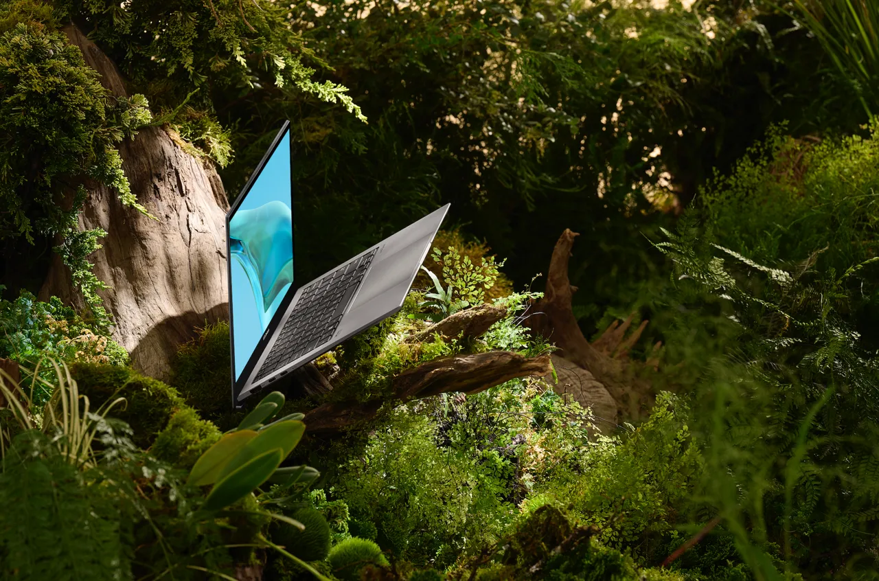 ASUS представляет ультратонкий и сверхлёгкий ноутбук - ASUS Zenbook S13 OLED (UX5304)