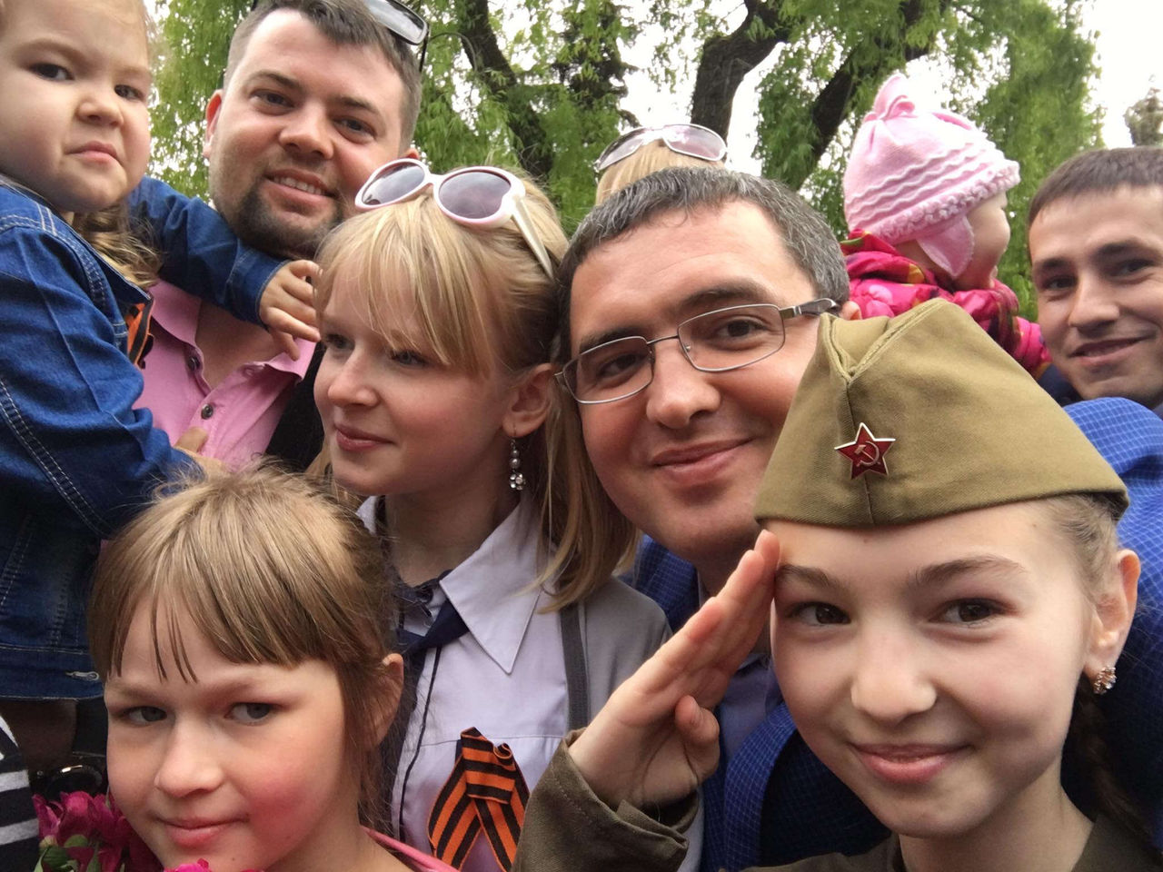 Усатый: “Вечная слава и низкий поклон Вам, защитникам нашей Родины!”