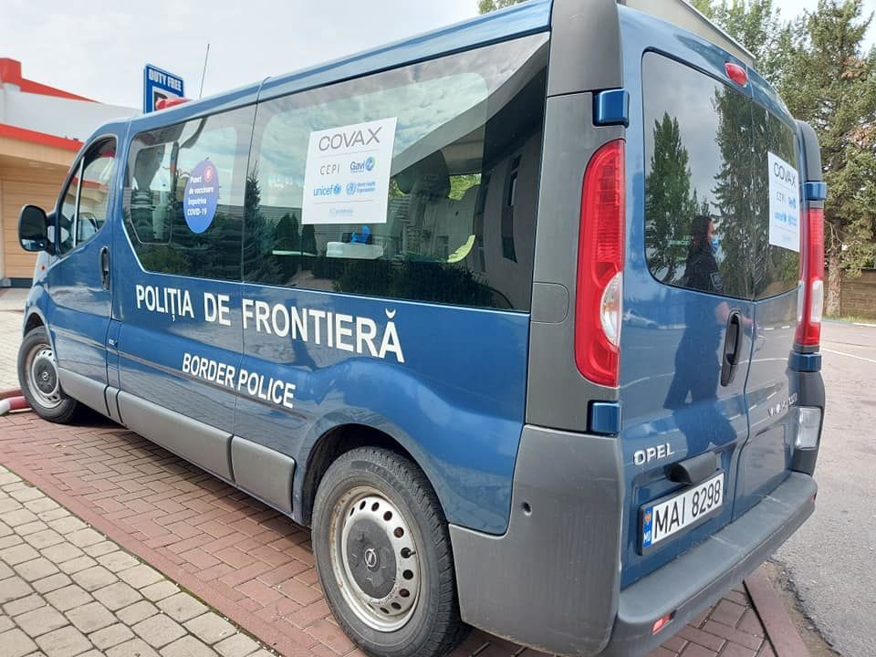 На КПП в Леушенах образовались очереди