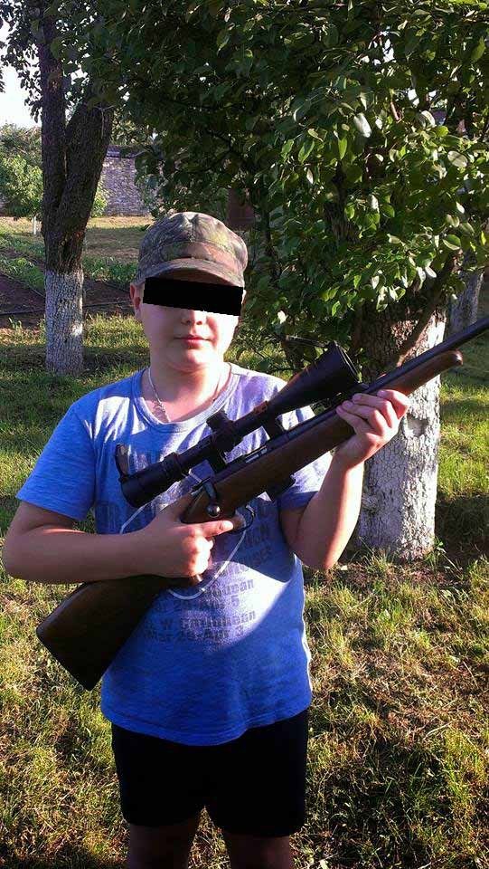 Cine este preotul care a venit cu Jaguarul la fastuoasa petrecere duhovnicească