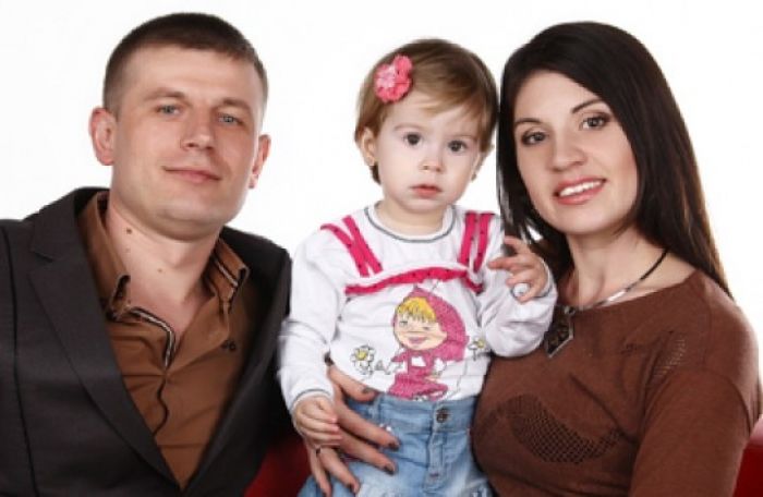 Певицу с молдавскими корнями и ее дочь взорвали в машине в Одесской области