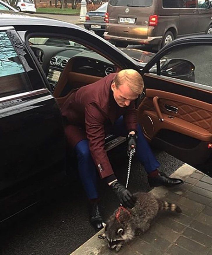 Viaţă de huzur! Cum o duc puştii foarte bogaţi din Rusia. Trăiesc în lux pe spatele părinţilor