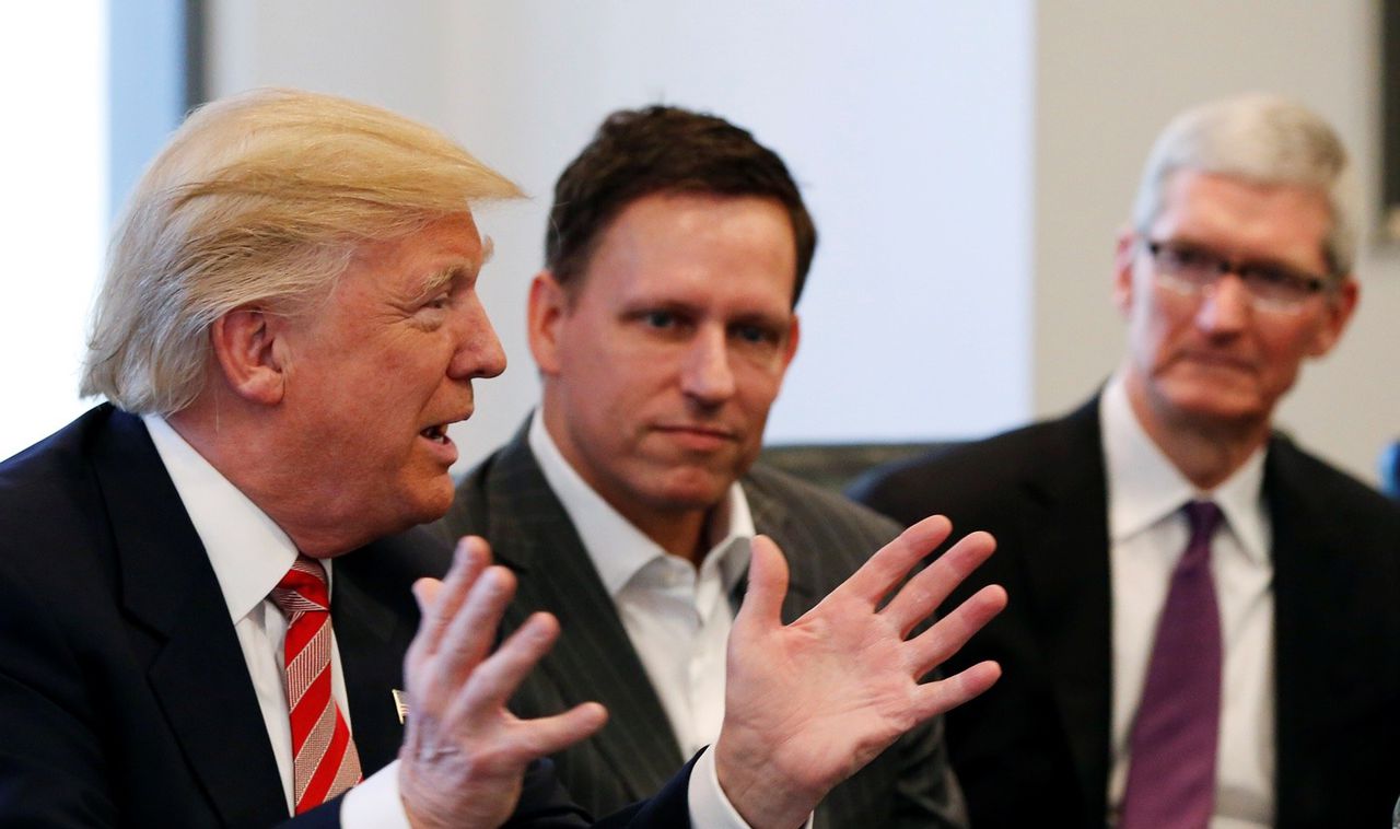 Трамп встретился с лидерами Facebook, Google и Microsoft