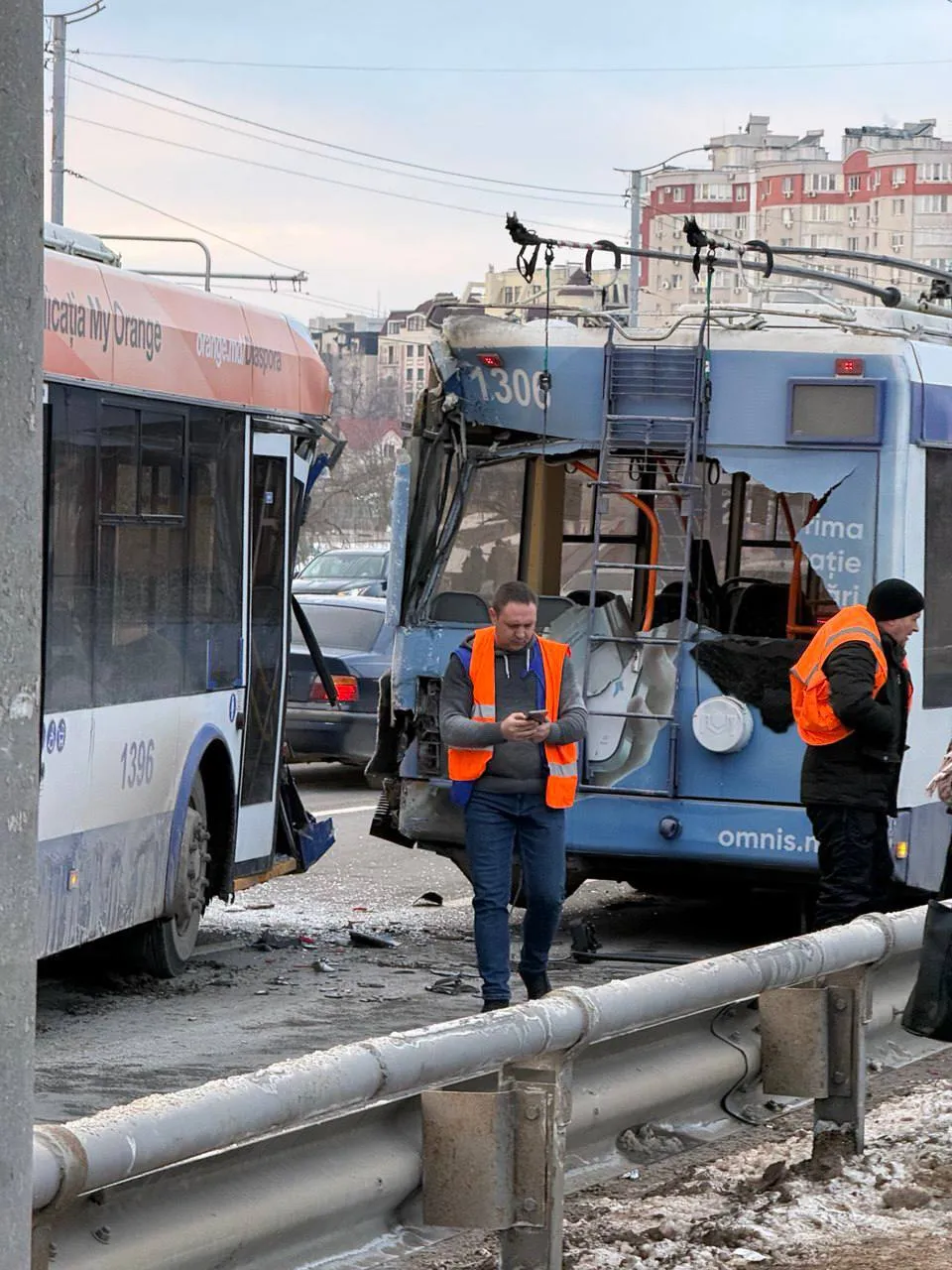 В Кишинёве произошло ДТП с участием двух троллейбусов