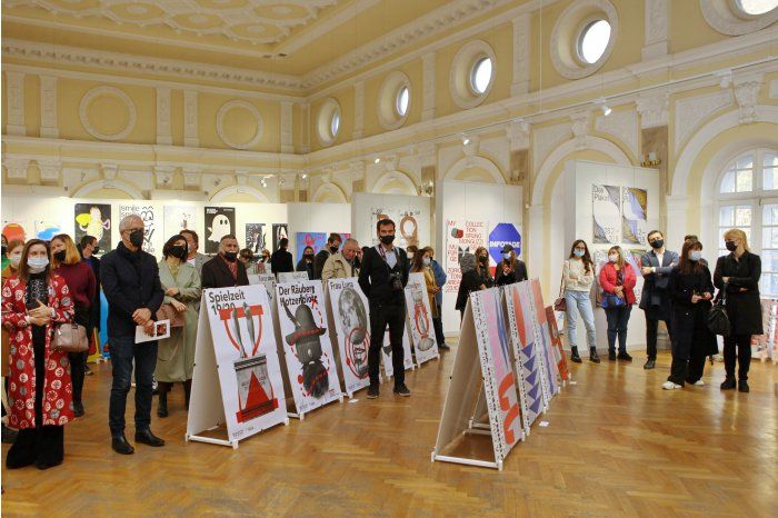 В Кишиневе открылась выставка плакатов из Германии, Австрии и Швейцарии