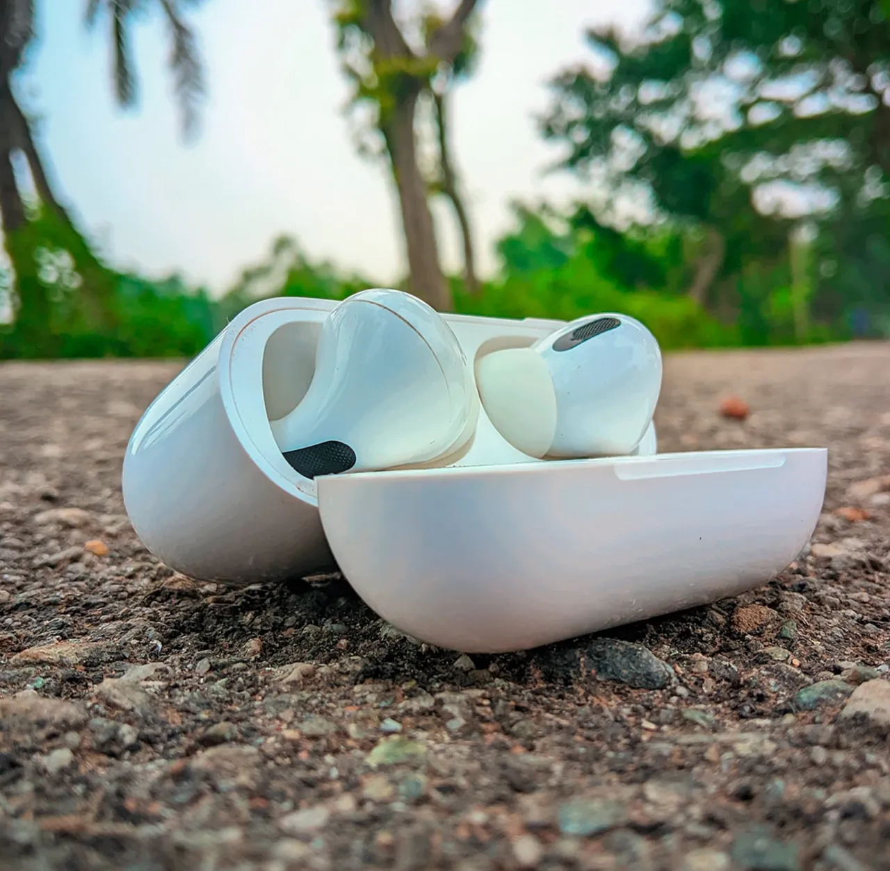 Apple превратит наушники AirPods в градусник