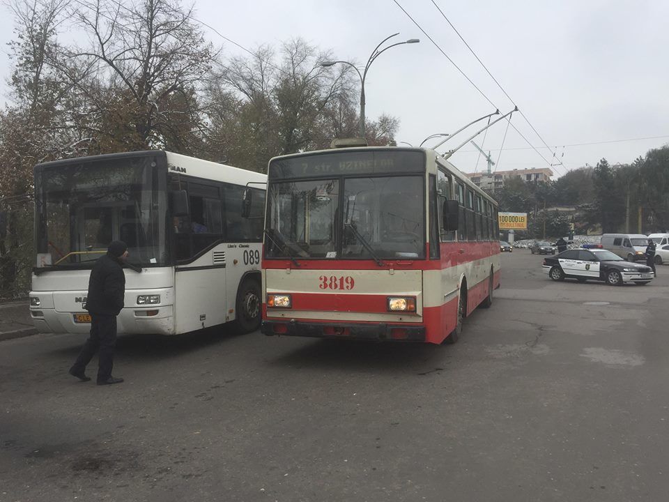 Движение транспорта в центре столицы ограничено в связи с митингом ПСРМ