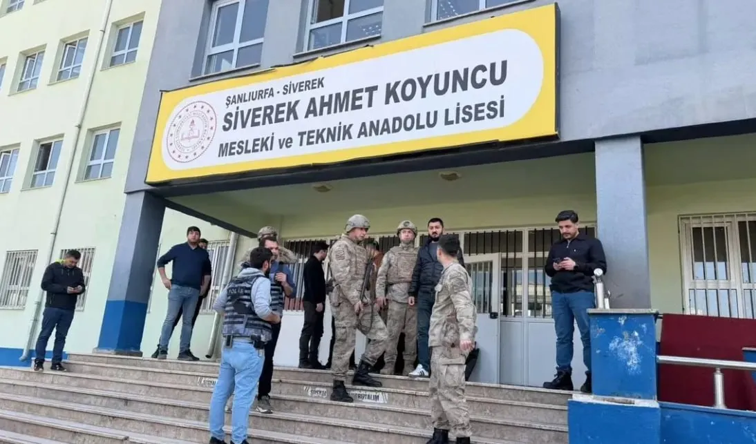 Подросток напал с ружьем на школу в Турции — пострадали минимум 18 человек