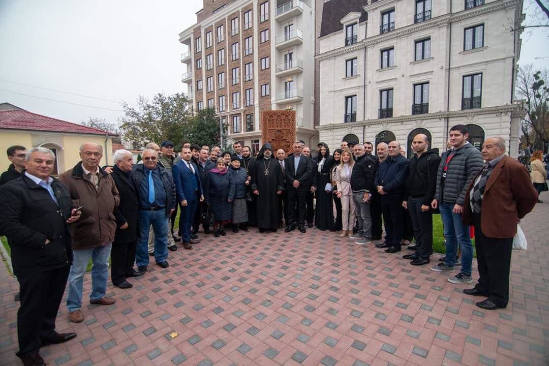 В Кишиневе открыли памятник Хачкар