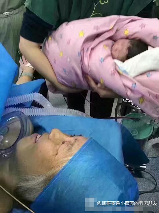 64-летняя китаянка установила рекорд, родив здорового мальчика