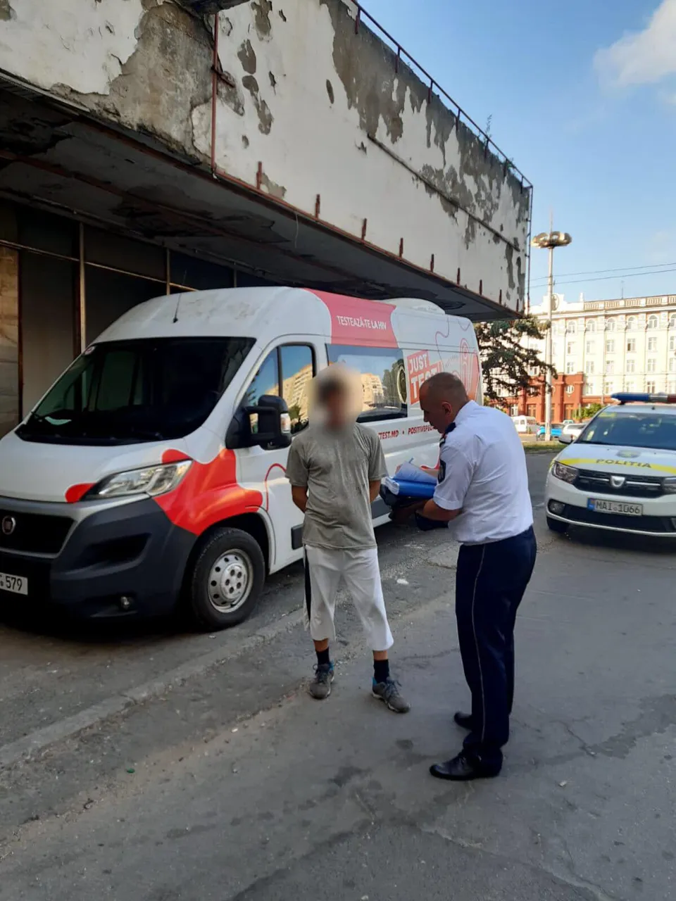 Столичная полиция провела рейд по бездомным и наркозависимым