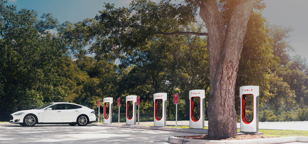 Tesla Motors в 2016 году построит в Кишиневе первую электрозаправку