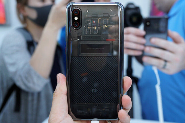 Xiaomi Mi 9 получит сверхбыструю зарядку