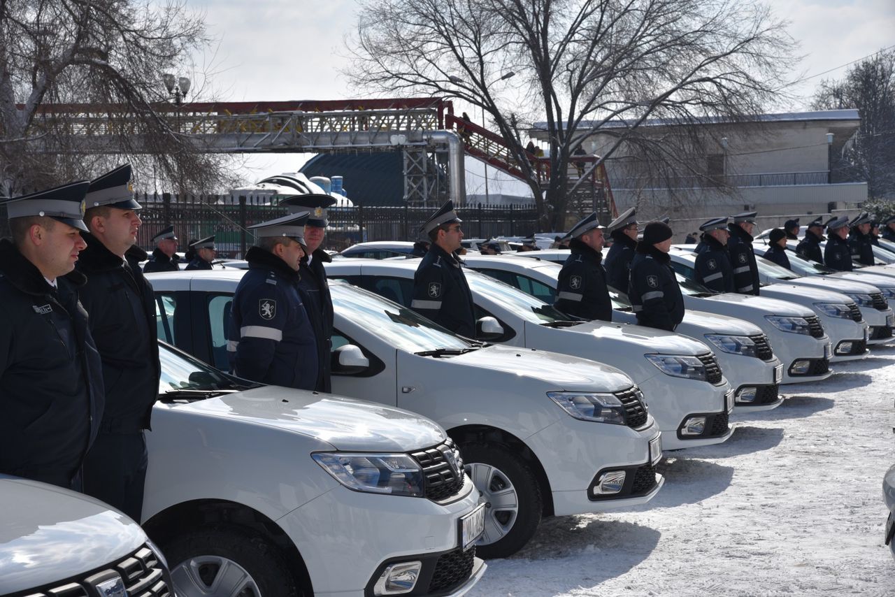 UE a oferit Poliției mașini noi în valoare de 8,3 milioane de lei
