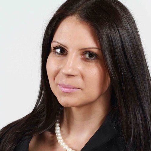 A ajuns milionară la doar 30 de ani iar acum se vrea şi deputat