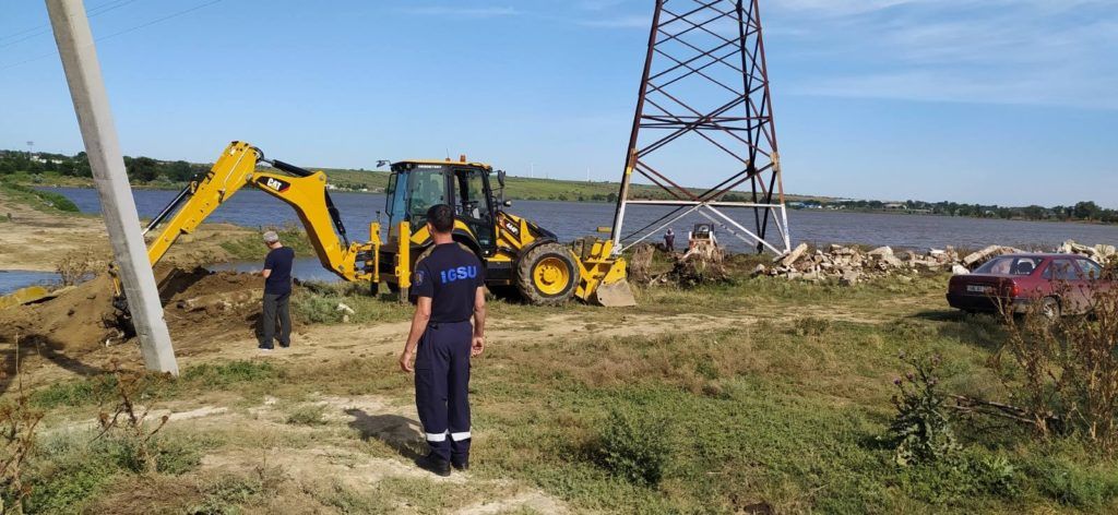 На озере Комрата укрепляют дамбу, в Дезгинже и Буджаке  отслеживают уровень воды