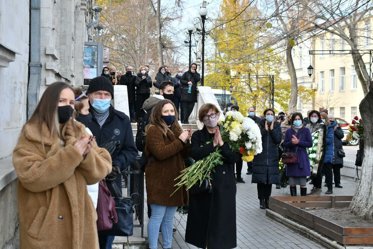 Актера Влада Чобану проводили в последний путь