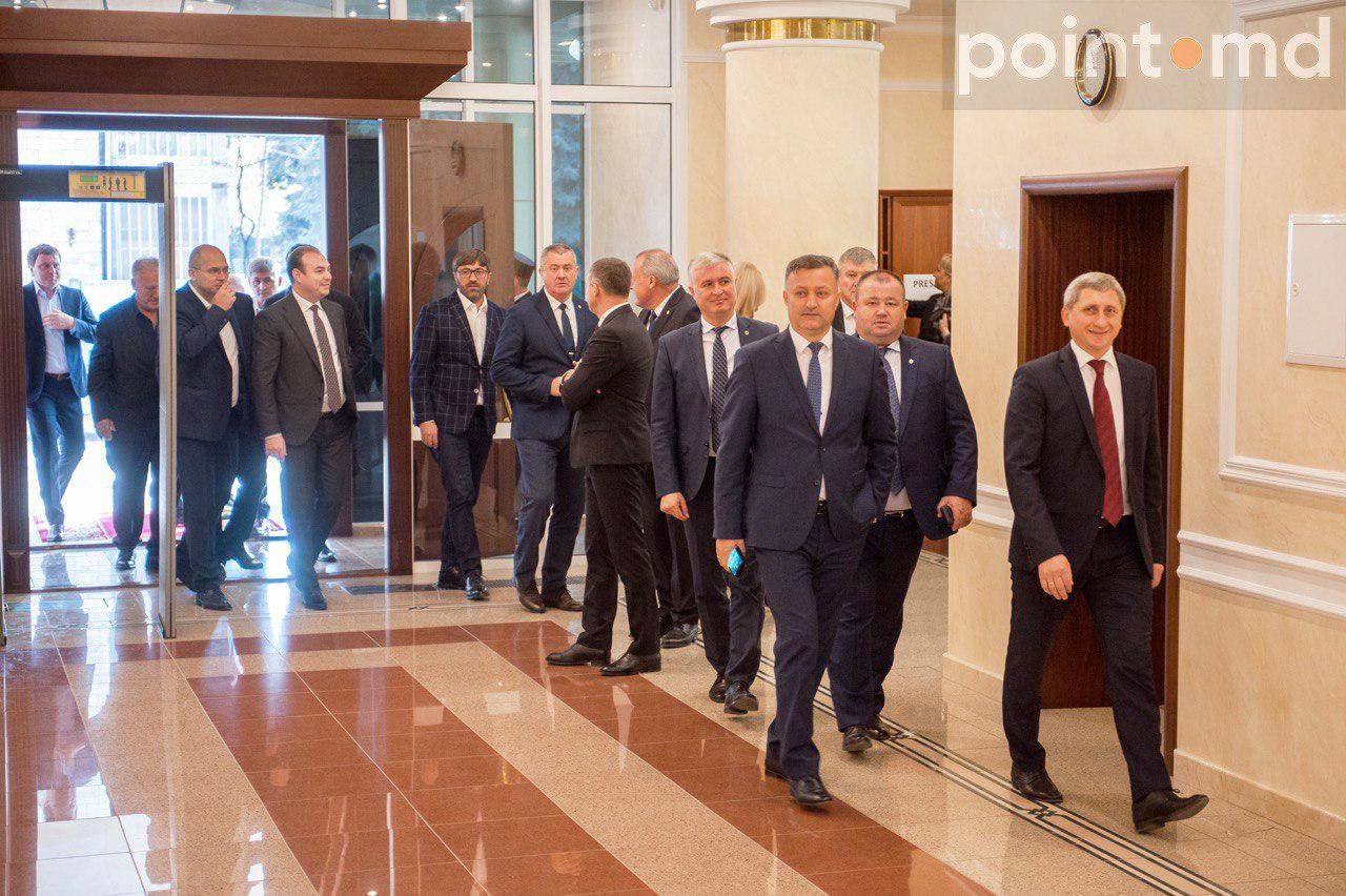 Фракция ДПМ пришла на встречу с Игорем Додоном в полном составе