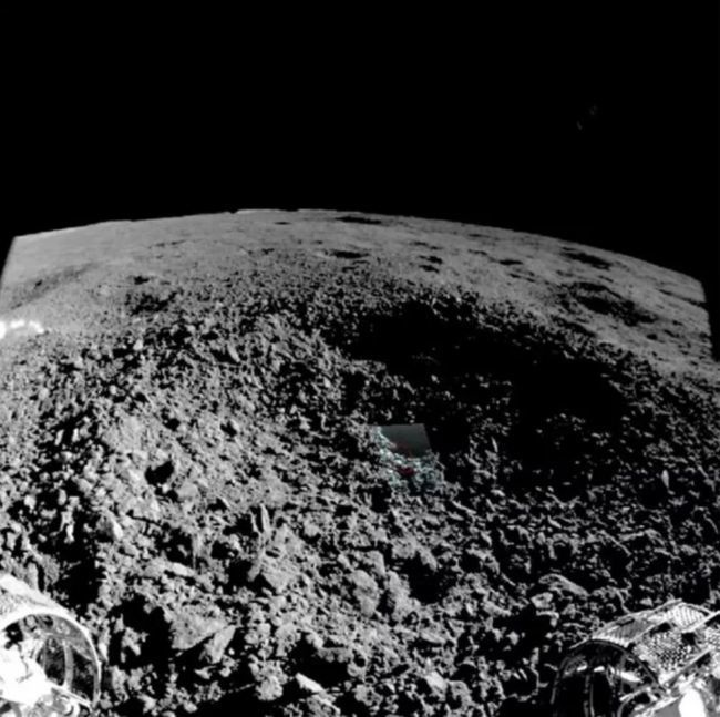 Китайский луноход обнаружил неизвестное вещество на обратной стороне Луны
